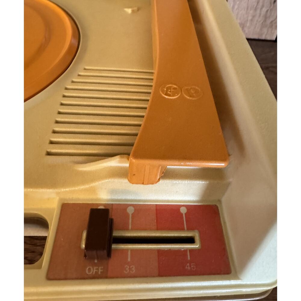 Vintage 1978 Fisher Price Record Player Works - Picture 5 of 13